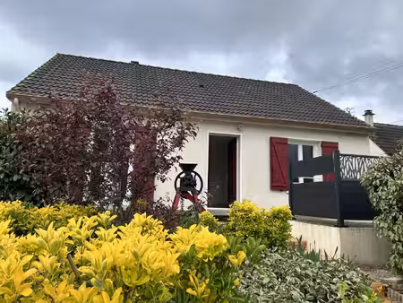 pavillon sur sous-sol semi enterré
