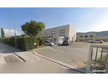 bureaux 280 m²