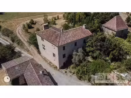 belle demeure de caractère avec jardin de 1500 m².