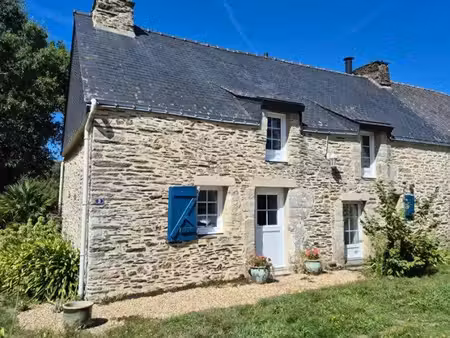 charmante maison de campagne en bon état général  221 500 00 €