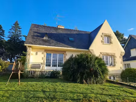 à vendre à saint-gonnery maison lumineuse et spacieuse avec v...