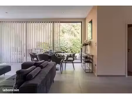 maison 4 pièces 150 m²