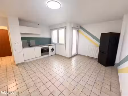 appartement t2 rénové de 40m² avec balcon
