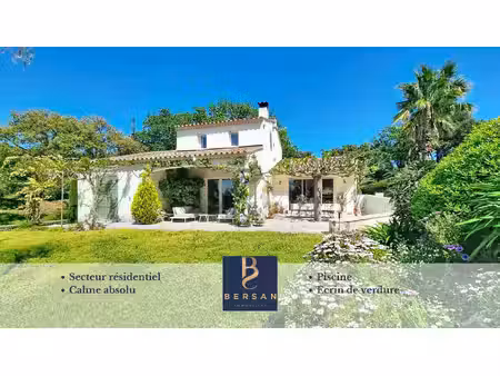 villa individuelle avec piscine frejus quartier tour de mare bordure foret domaniale