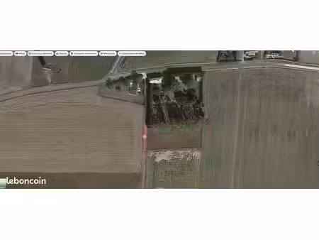 terrain 2410 m²