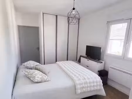 à vendre - appartement 2 pièces - 43 m2 - centre de sautron