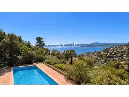 villa avec piscine et vue mer sur le golfe de st tropez