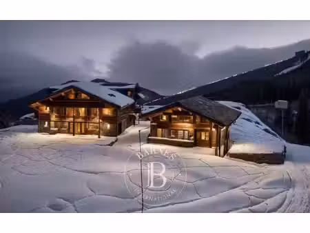 vente maison aux gets (74260) : à vendre / 528m² les gets