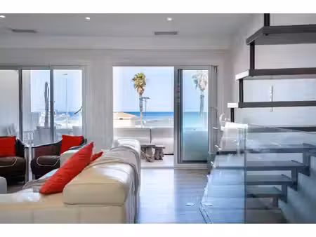 maison en front de mer à sainte-marie-la-mer