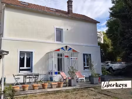 vernouillet – jouxtant dreux - maison de ville de caractère de 150 m 2   4 chambres  terra