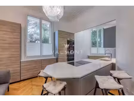 magnifique appartement dans un immeuble art déco