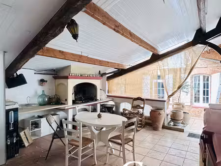 maison de ville t5 avec garage et local commercial loué