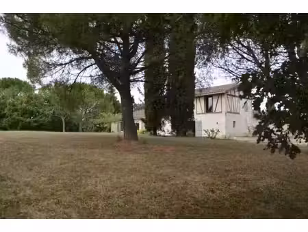 belle propriété en pierres avec dépendances sur 1 ha