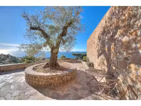 villa vue mer exceptionnelle  4 pieces  saint raphael