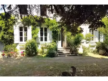 au coeur de la genette - rare maison de maître proche plage  parcs et vieux-port de la...