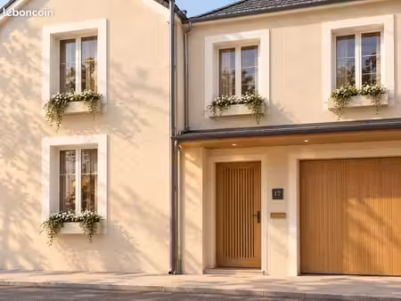 terrain constructible avec maison ancienne à rénover + garage indépendant
