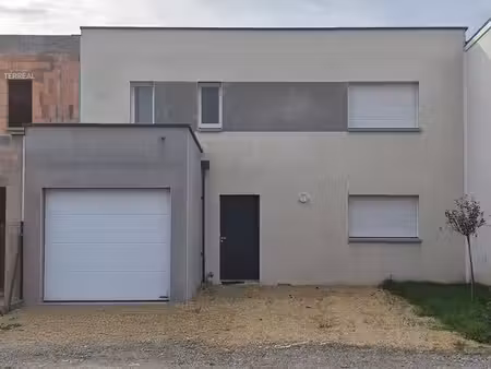 maison neuve de 116m2 avec garage située rue victor hugo à saint géréon