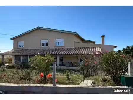 maison 7 pièces 210 m²