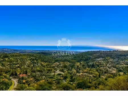 exclusivité tourrettes sur loup vue panoramique mer et côte d'azur