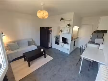studio meublé 29000