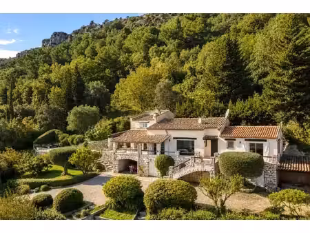 france | vence | 4 chambres | 3 salles de bains | 200 m² | 1 490 000 €