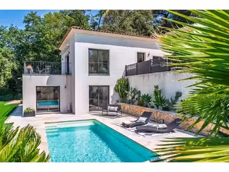 villa contemporaine élégante à valbonne – proximité écoles internationales  finitions de..