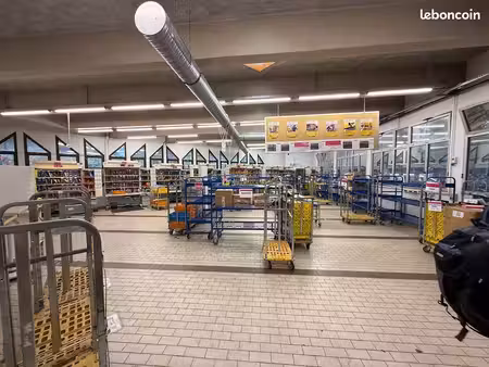 local commercial 372 m² miribel