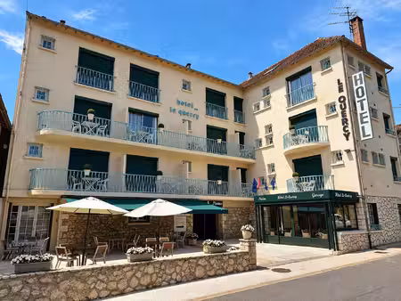 hôtel 3 étoiles 23 chambres avec piscine