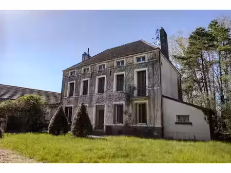 belle maison de maitre au bord de saone