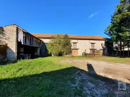 magnifique propriété en pierre avec grange