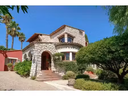 france | cagnes-sur-mer | 4 chambres | 3 salles de bains | 1 690 000 €