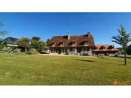 ensemble fermier remarquable du 16/17ème siècle  25mn de la côte fleurie