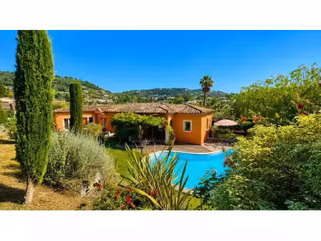 jolie villa de plain-pied à la colle-sur-loup  côte d'azur