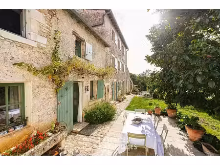 propriété de charme à l'authenticité préservée