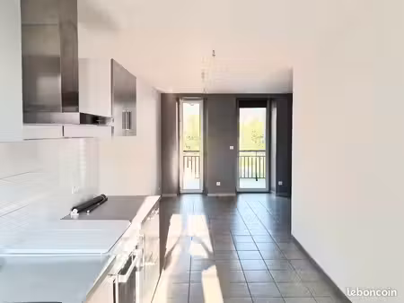 appartement type2 2ème étage