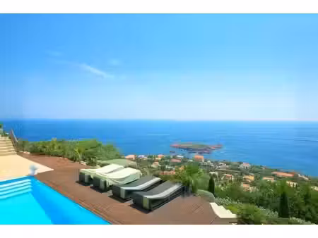 co-exclusivite - villa vue mer entre saint raphael et cannes
