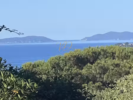 la croix-valmer propriété d'exception au cœur du village piscine vue dégagée