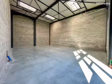 local d'activité neuf 140 m² – 1 108 /mois – trévoux
