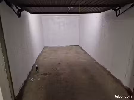 garage box les hautains [st genis pouilly]