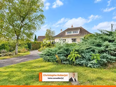 maison de 4 chambres à givry avec piscine sur terrain paysagé de 1800m2