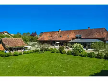 grand manoir bressane en très bon état
