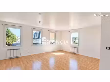 château-thierry — un duplex lumineux au cœur du quartier de l’île