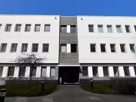 bureaux 657 m²