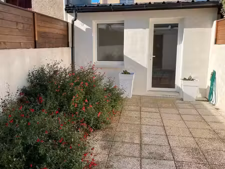 petit local bureau indépendant de 9 m2