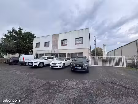 local d'activité 630 m²
