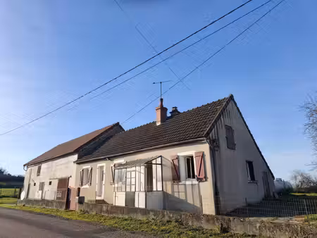jolie fermette avec terrain et vue dégagée