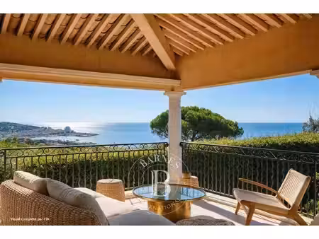 sainte-maxime - villa provençale de plain-pied - vue mer - domaine privé