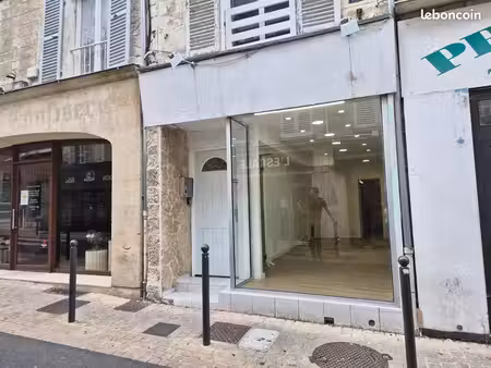 local commercial 27 m²