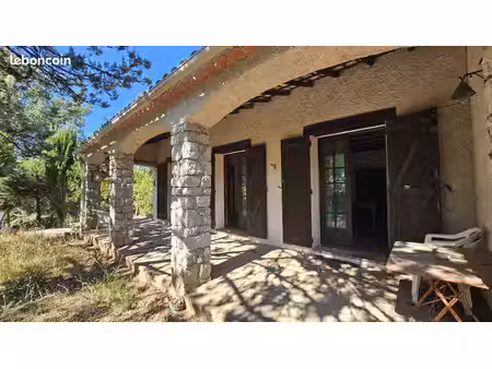 villa 2 pièces 70 m²