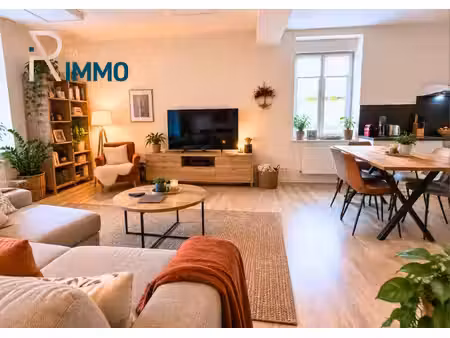 appartement lumineux avec stationnement à sainte-marie-aux-mine